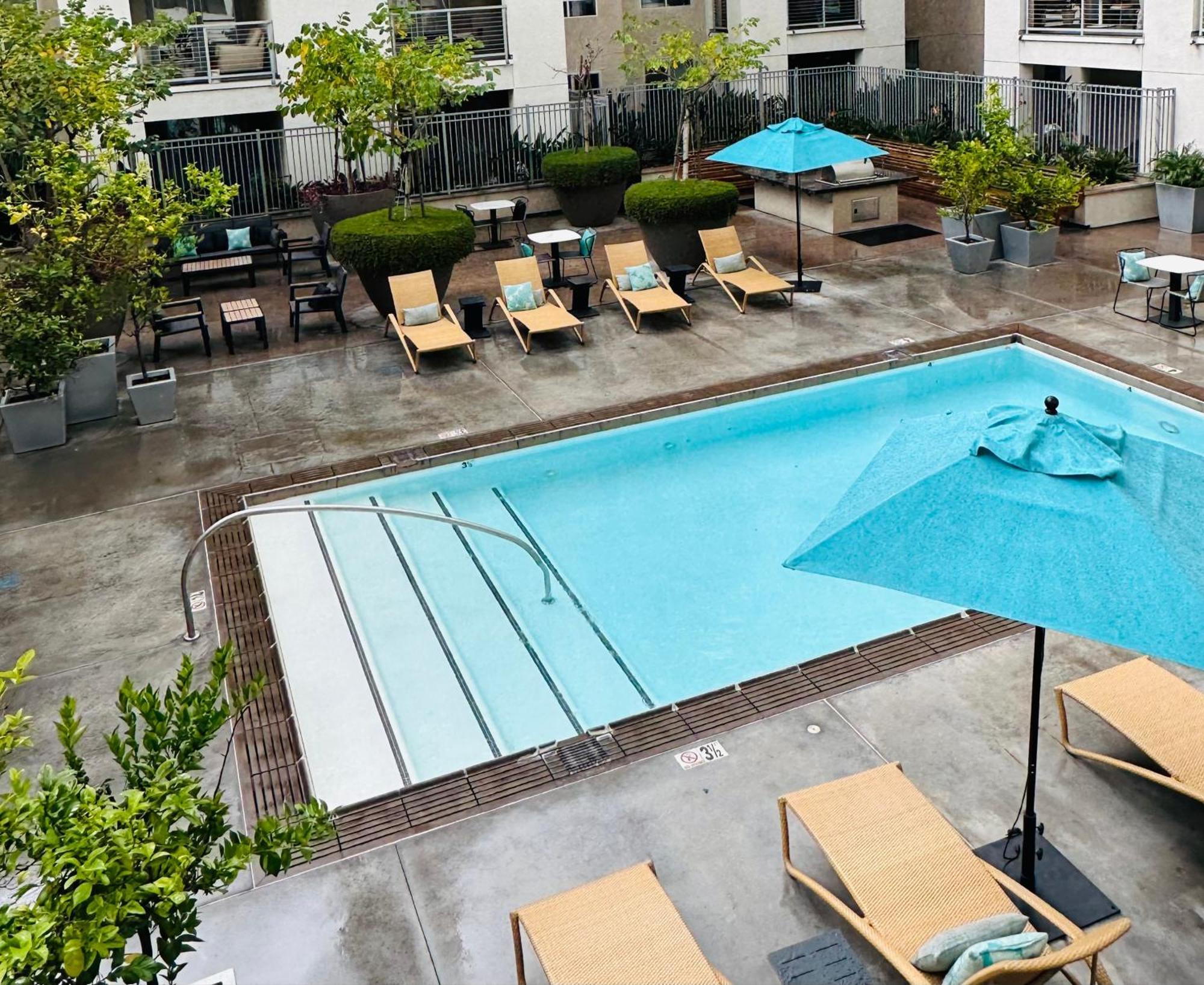 The Clouds Aparthotel Los Angeles Exterior foto